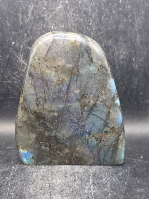 Labradorite free form! 1.11 pounds, 4.1 inches tall, 3.4" wide