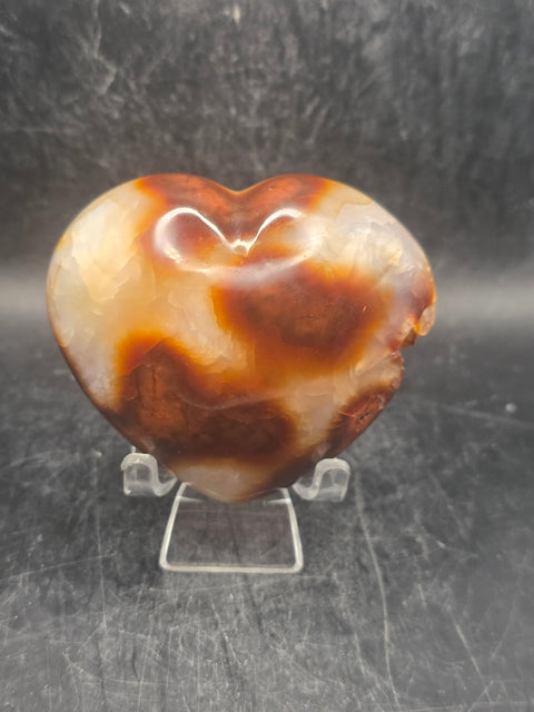 Carnelian agate heart! 8.9 ounces, 3 inches wide, 2.6" tall!