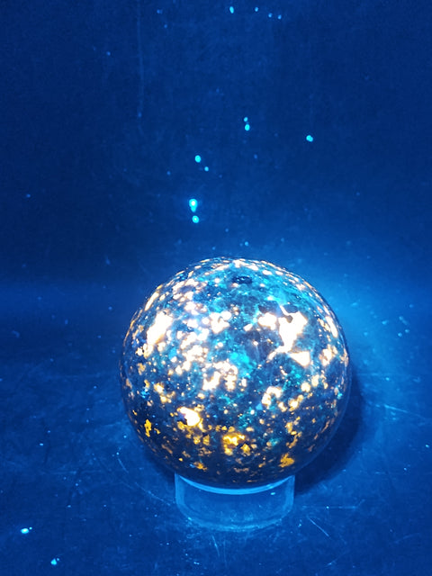 Flame stone sphere "yooperlite" 58mm, 2.2 inches, 9.6 ounces!
