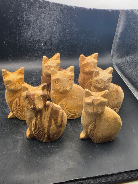 Palo santo "holy wood" cat figurine! 2.9 inches tall!