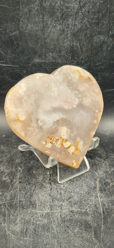 Druzy flower agate heart! 5.6 ounces, 3.3 inches wide, 2.9" tall