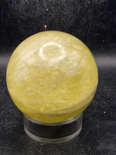Lemon quartz sphere! 64.5mm, 2.5 inches, 13.2 ounces