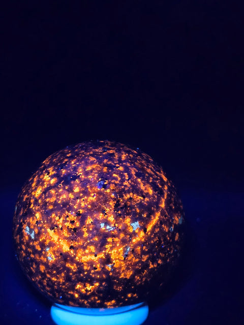 Large flame stone yooperlite sphere! 77.4mm, 3 inches, 1.6 pounds