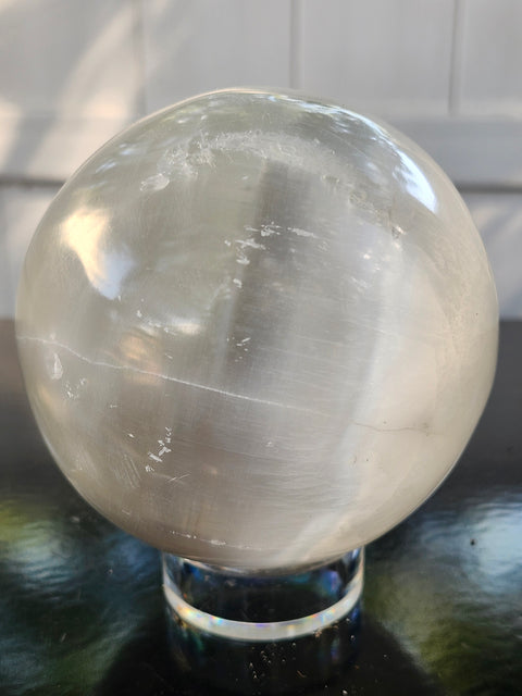 Selenite sphere! 2.3 pounds, 90mm, 3.57 inches