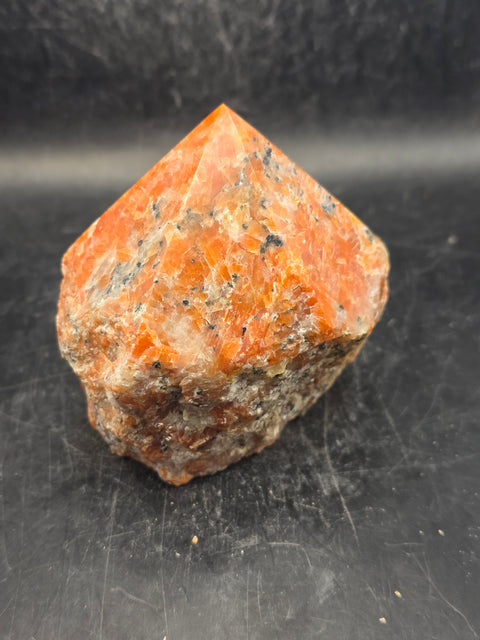 Sunstone polished top point! 15.4 ounces, 3 inches tall, 2.9" wide