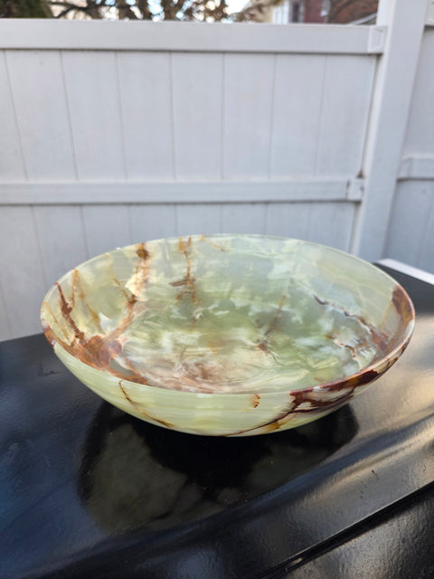 XXL ONYX BOWL! 4.10 pounds, 11.5 inches wide, 3.5 inches tall!