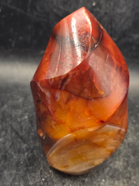 Carnelian agate flame tower! 12.5 ounces, 3.5 inches tall, 2.3".wide